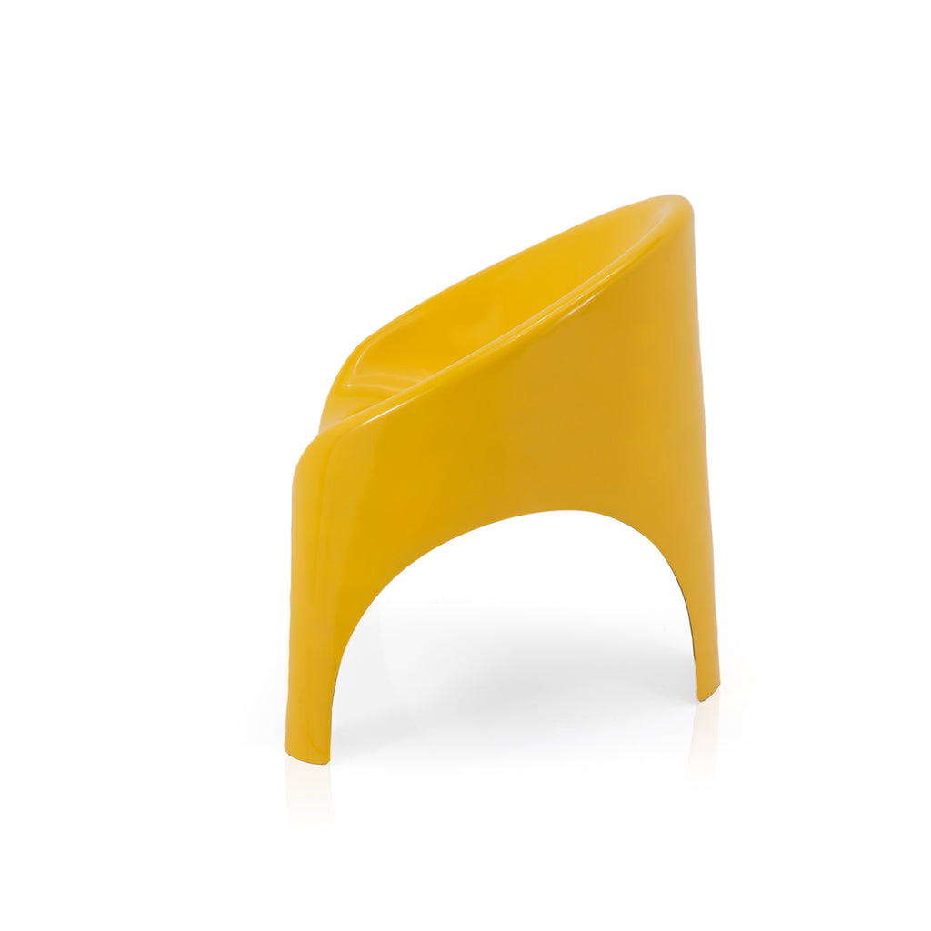 Bright Yellow Fiberglass Outdoor Bucket Chair