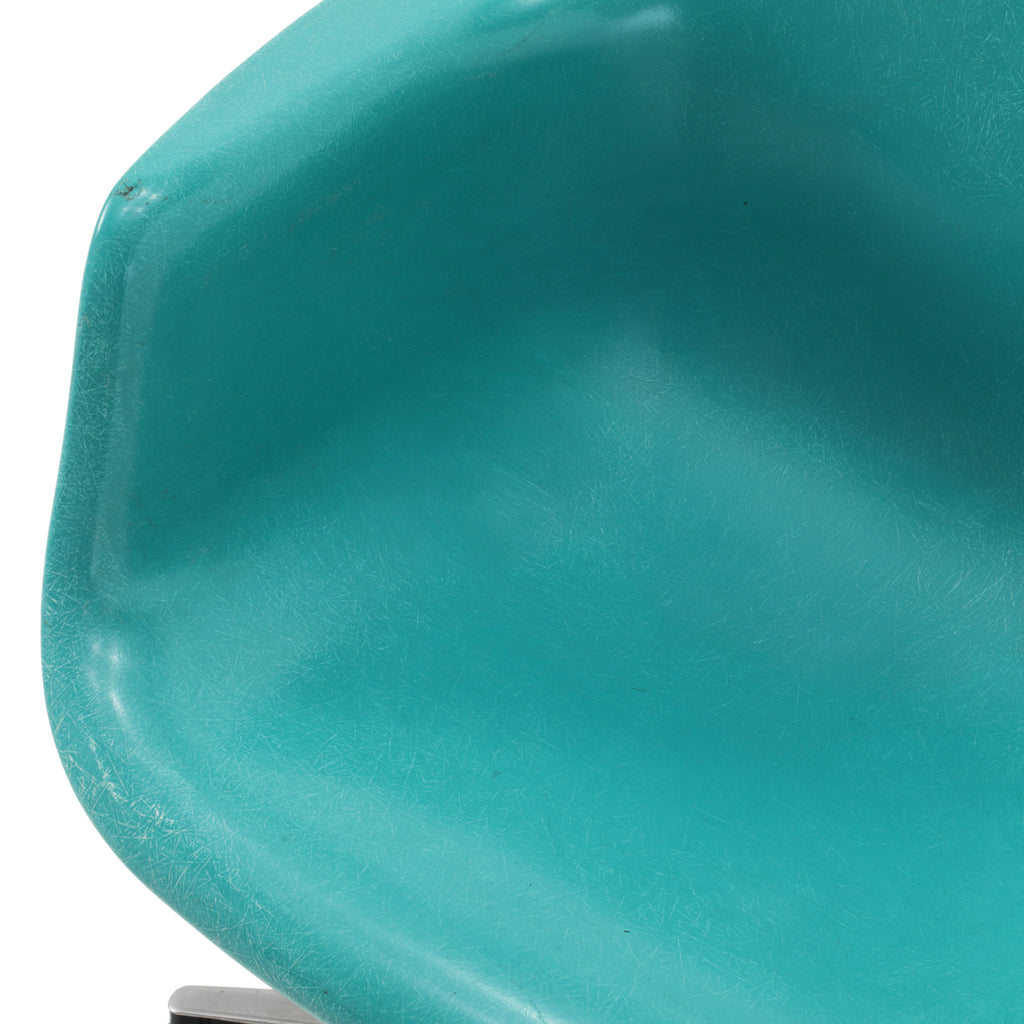 Ocean Blue Shell Armchair w/ Rolling Base