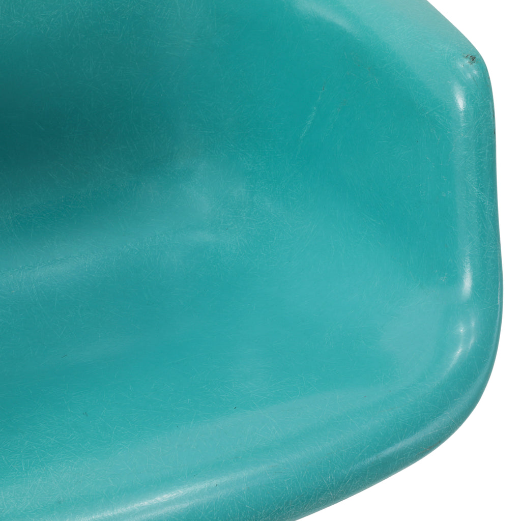 Ocean Blue Shell Armchair w/ Rolling Base