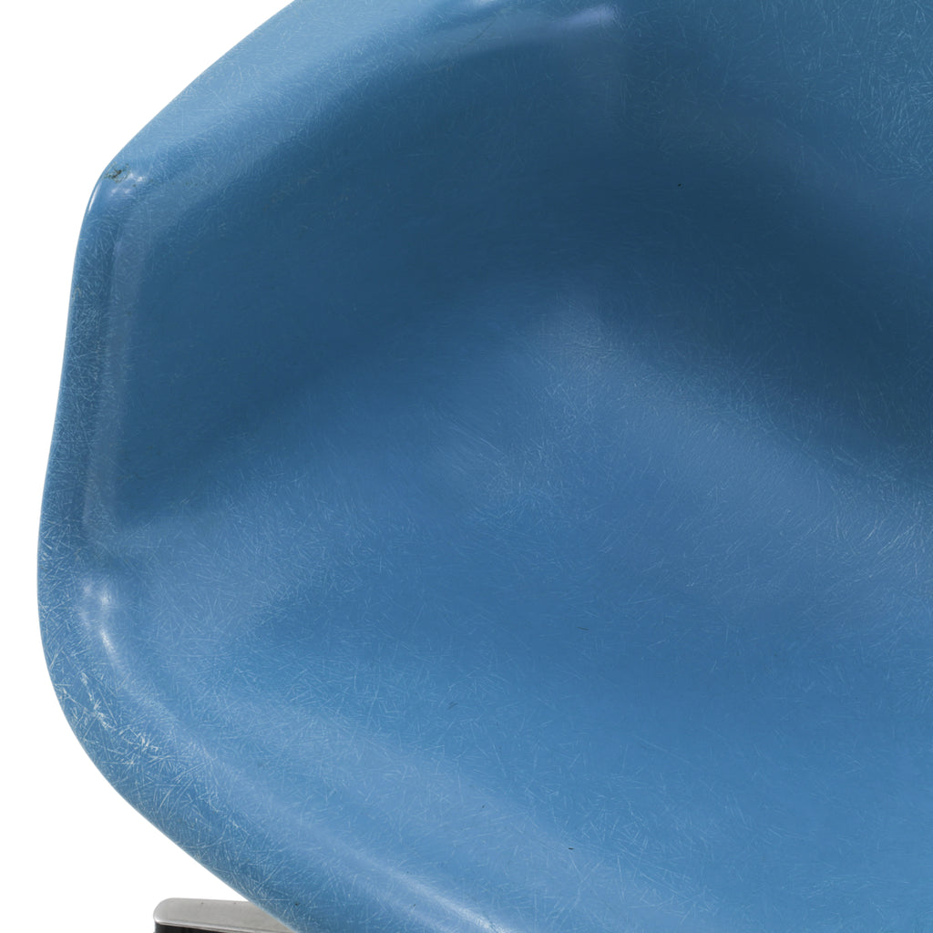 Baby Blue Shell Armchair w/ Rolling Base