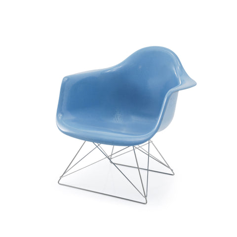 Baby Blue Shell Armchair w/ Low Rod Base