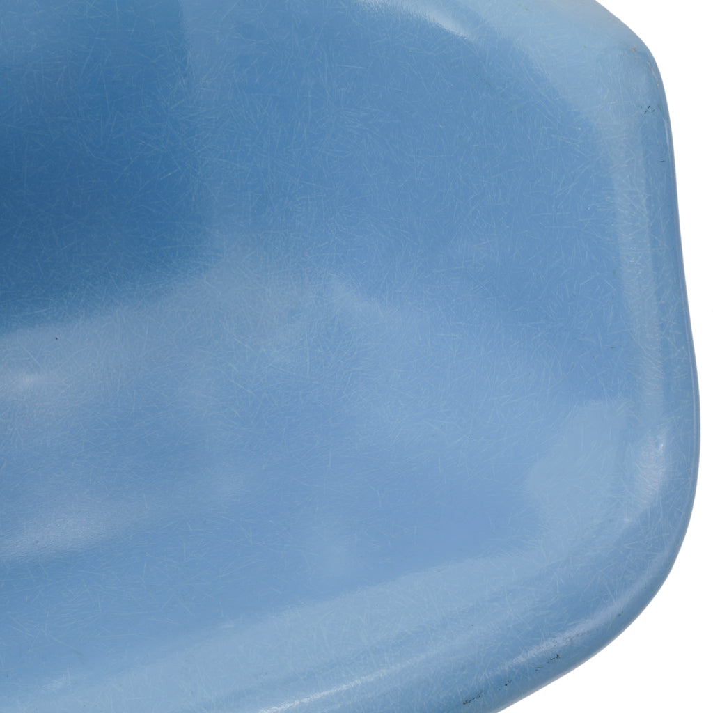 Baby Blue Shell Armchair w/ Low Rod Base