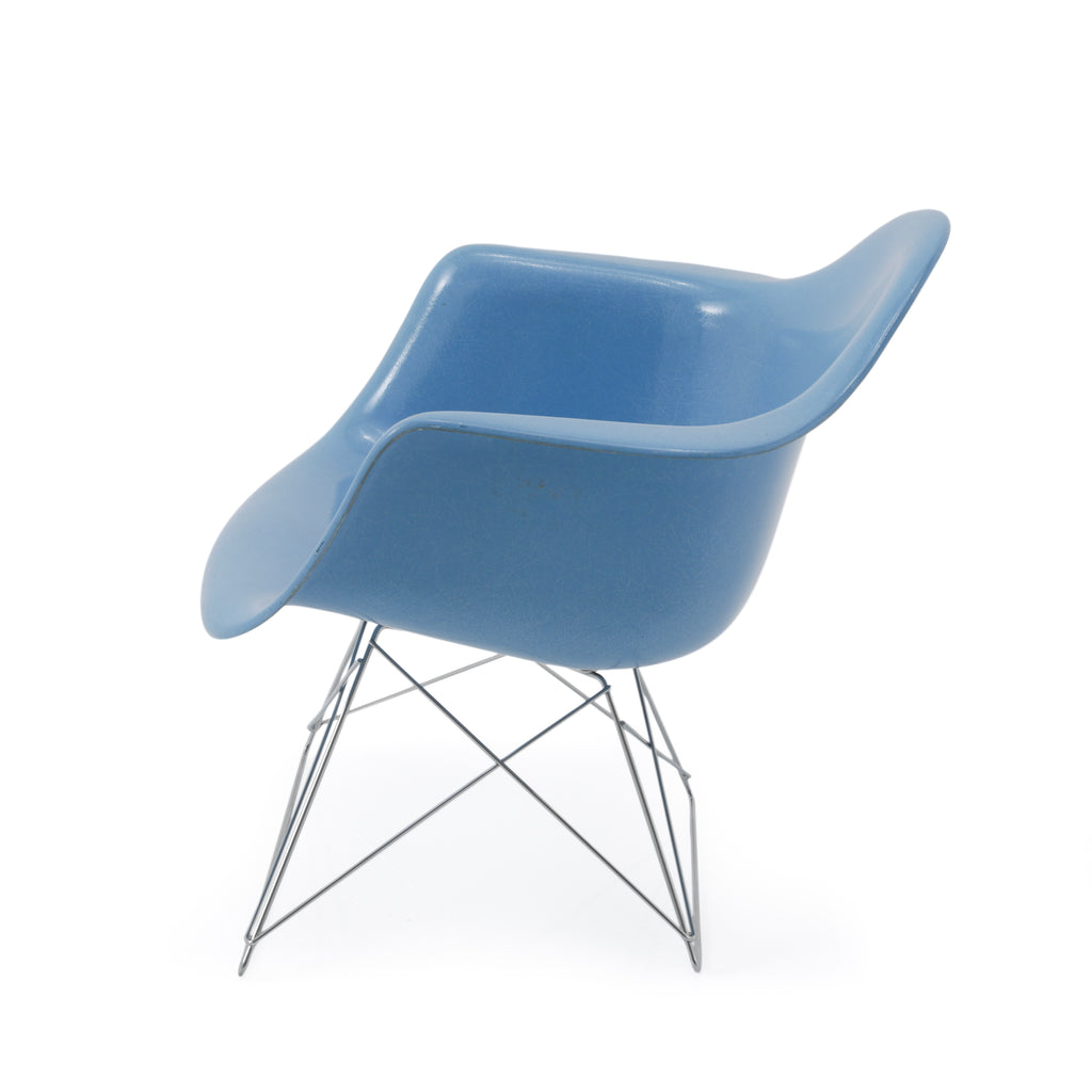 Baby Blue Shell Armchair w/ Low Rod Base